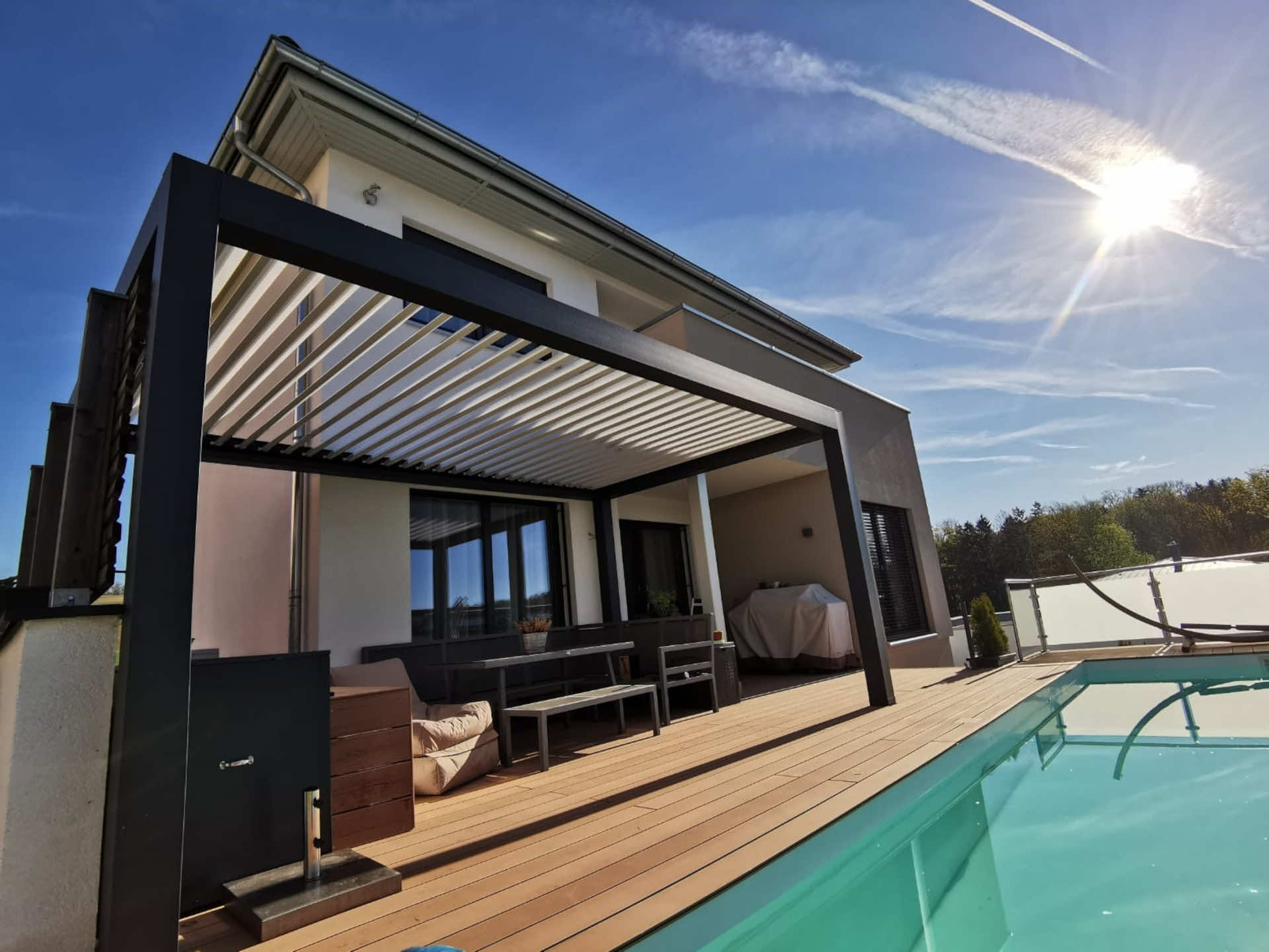 WellDeck BIO bioklimatikus pergola