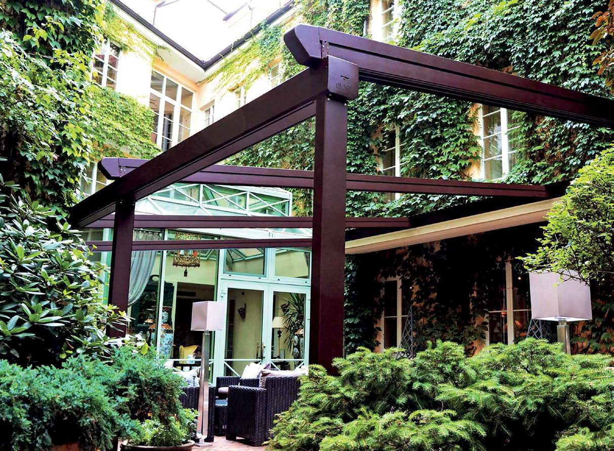 PERGOLINE BRONZE ponyvás pergola – kültéri megvalósítás